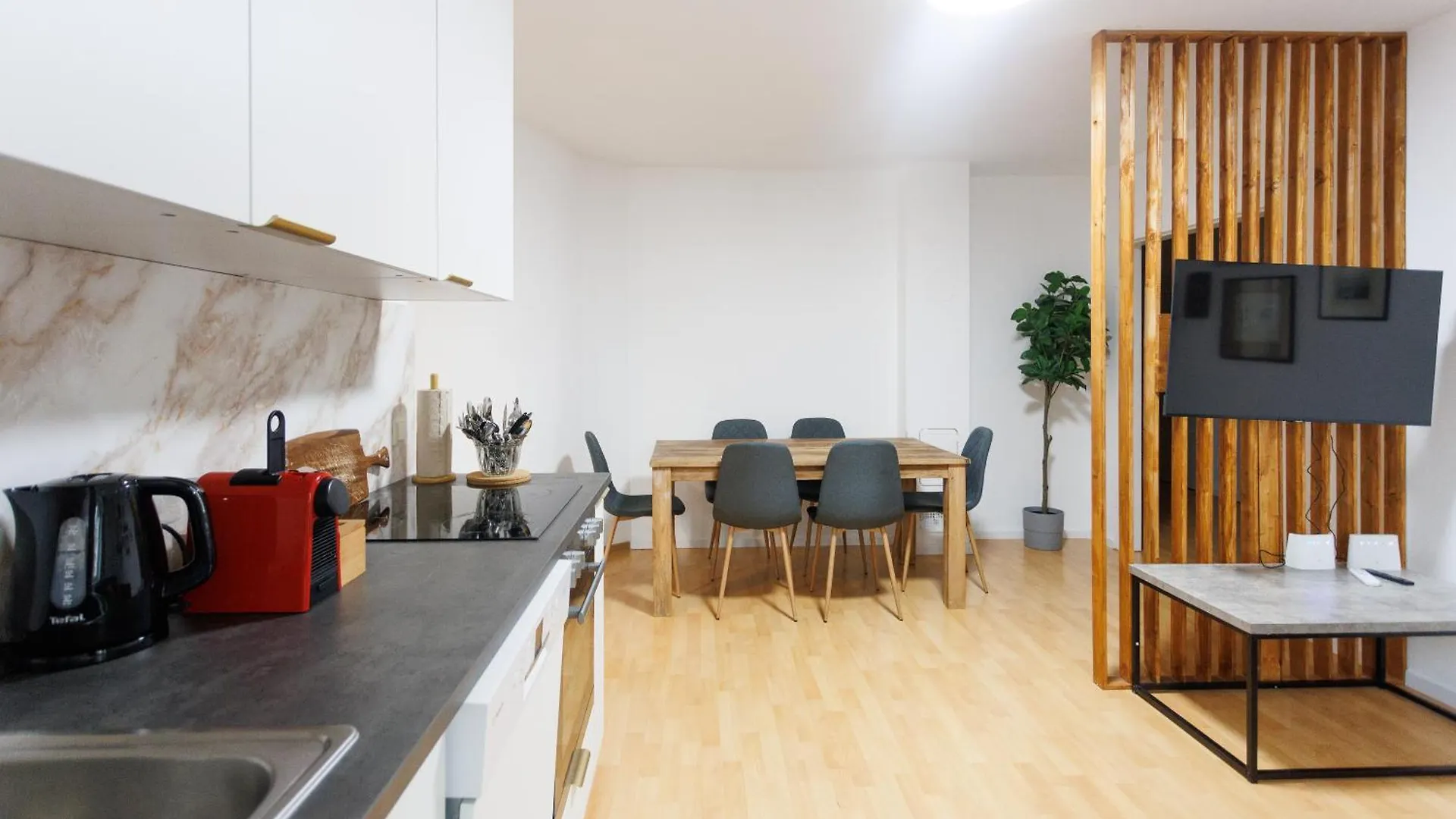 Cozy Family & Group Apartment - 15 Min To Center Вена
