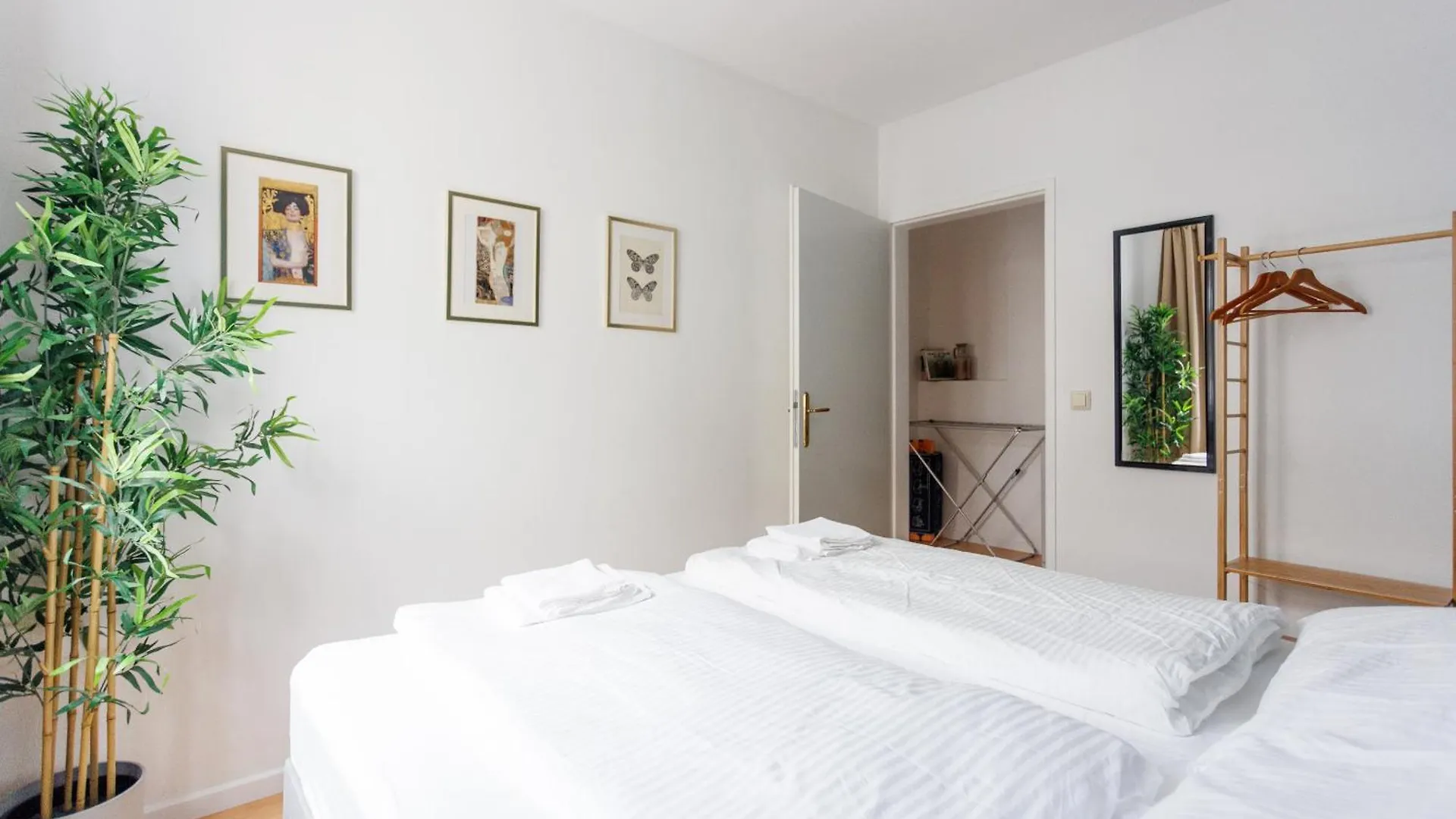 Cozy Family & Group Apartment - 15 Min To Center Вена