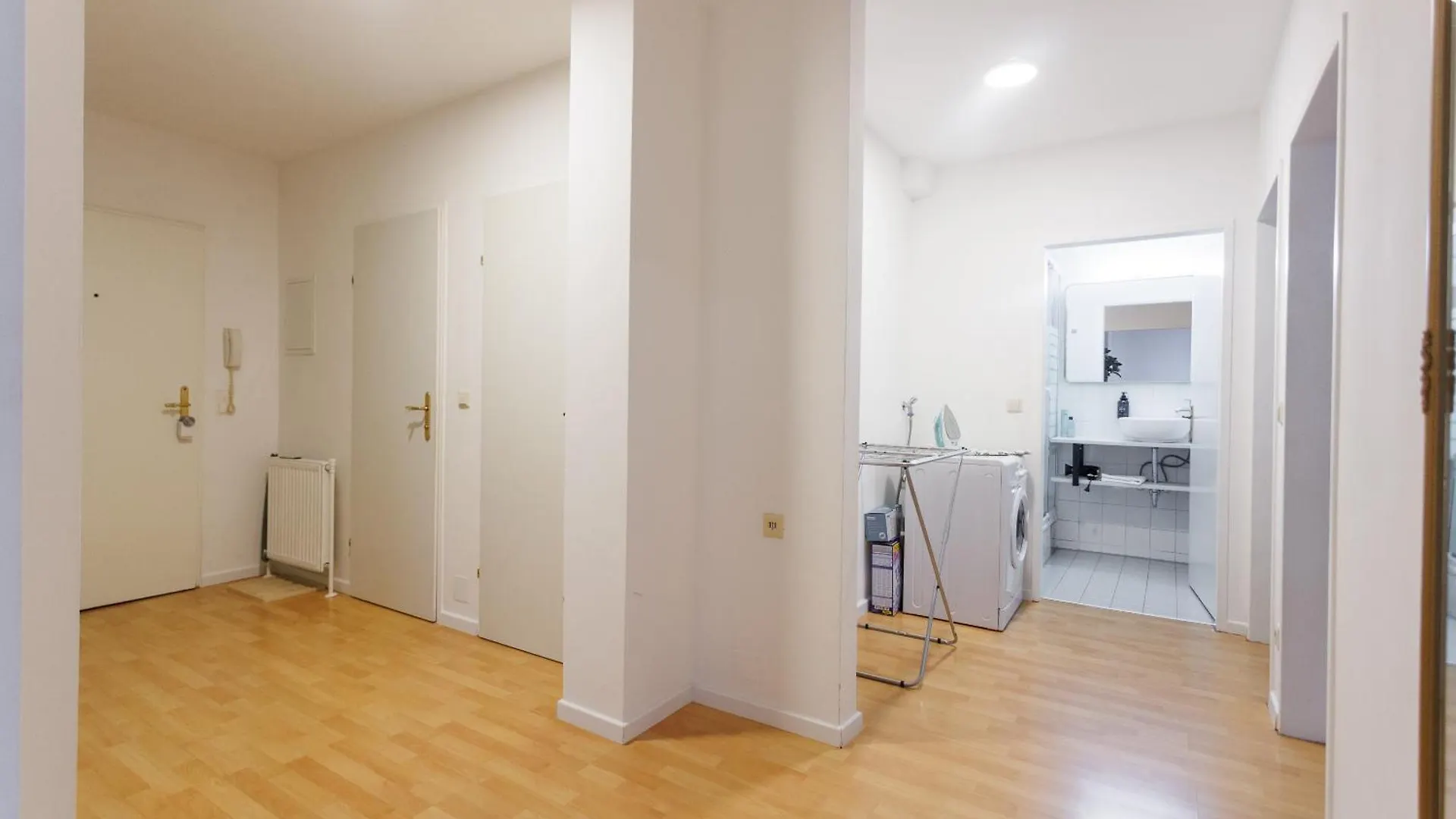 Cozy Family & Group Apartment - 15 Min To Center Вена